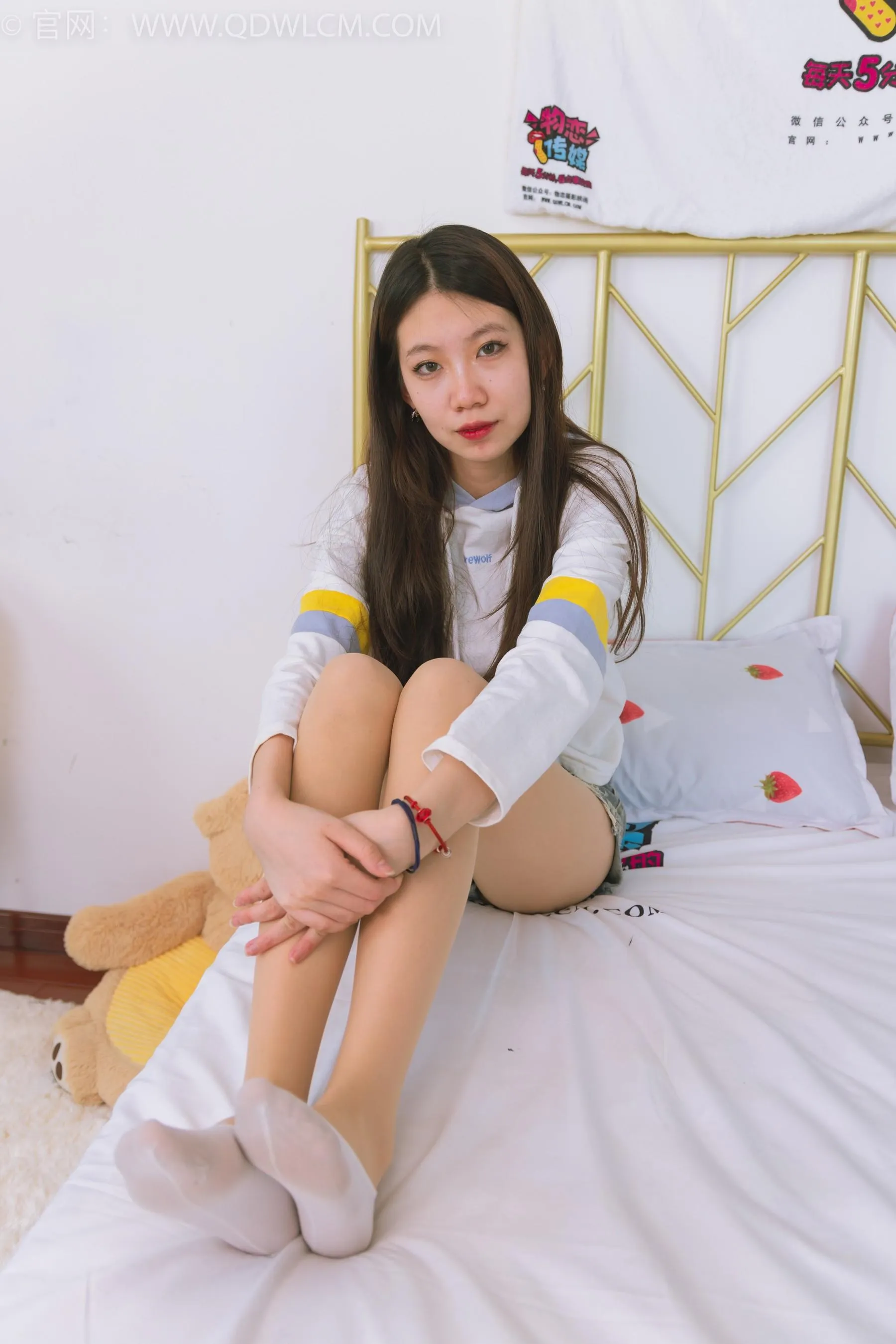 物恋传媒 NO.1511 纤纤-湖边少女 [151P]插图4